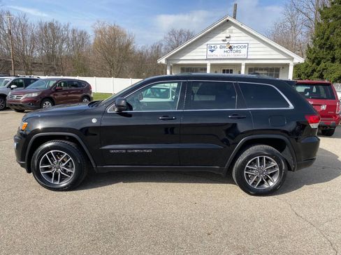 Used 2020 Jeep Grand Cherokee Laredo w/ Quick Order Package 2BN North image 2