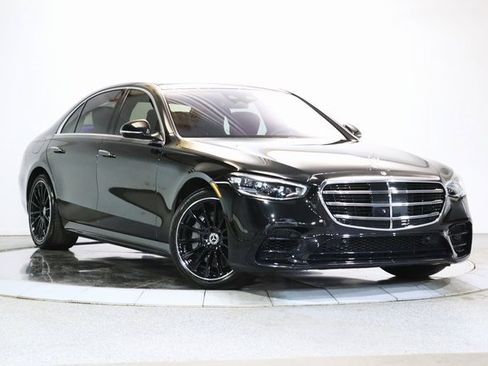 Used 2022 Mercedes-Benz S 580 4MATIC Sedan image 1