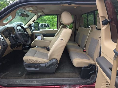 Used 2013 Ford F250 XLT w/ XLT Premium Pkg AWD/4WD image 14