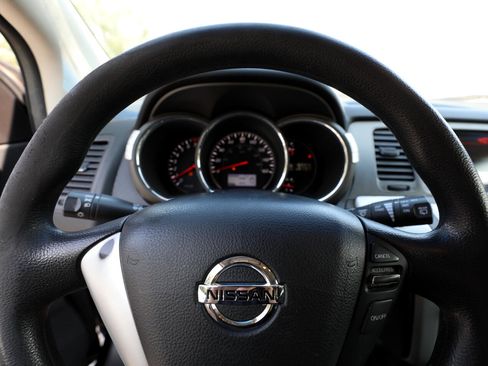 Used 2013 Nissan Murano S image 20