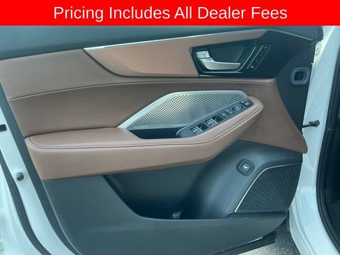 Used 2024 Acura MDX SH-AWD w/ Technology Package image 9