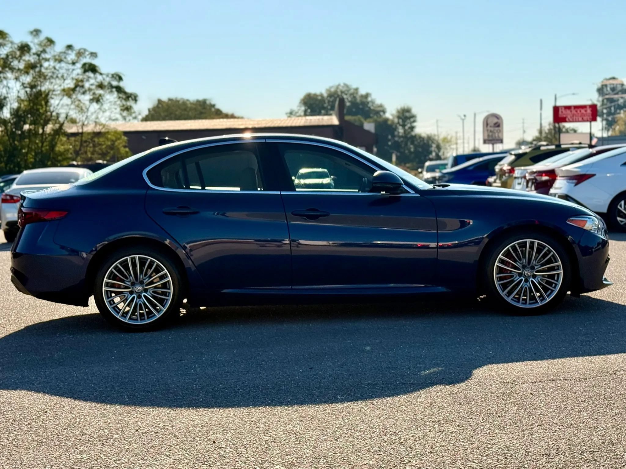 Used 2018 Alfa Romeo Giulia Ti w/ Quick Order Package 22Z Lusso RWD image 10