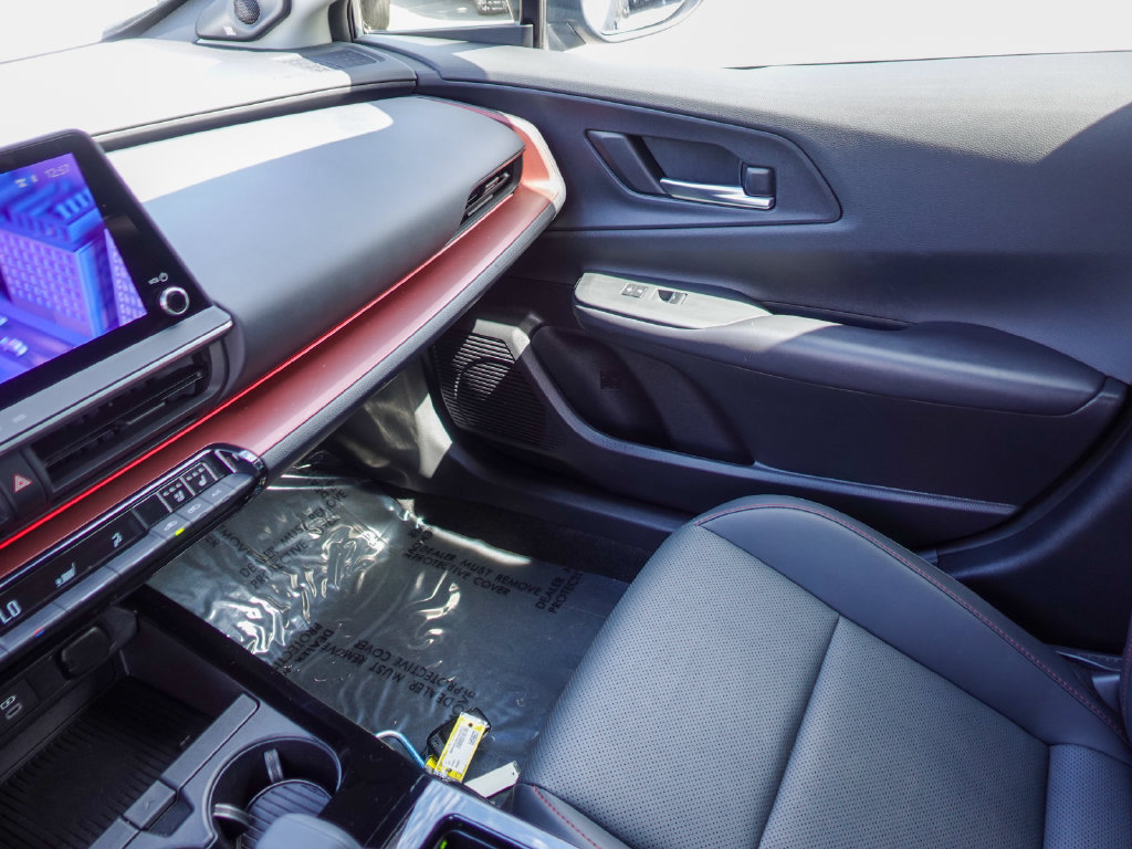 Used 2024 Toyota Prius Prime Premium w/ Advanced Technology Package FWD image 21