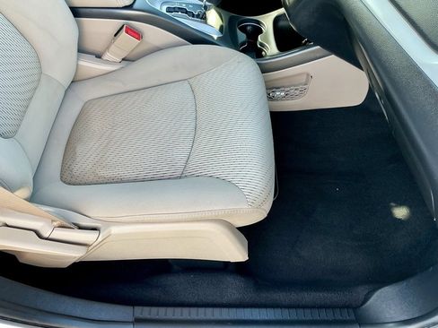 Used 2020 Dodge Journey SE image 23