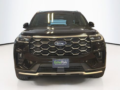 Used 2025 Ford Explorer Platinum w/ LUX Leather Package image 2