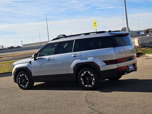 Used 2025 Hyundai Santa Fe SEL image 7