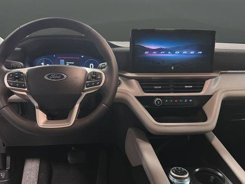 New 2026 Ford Explorer Active image 11