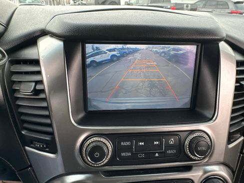 Used 2015 Chevrolet Suburban LT image 18