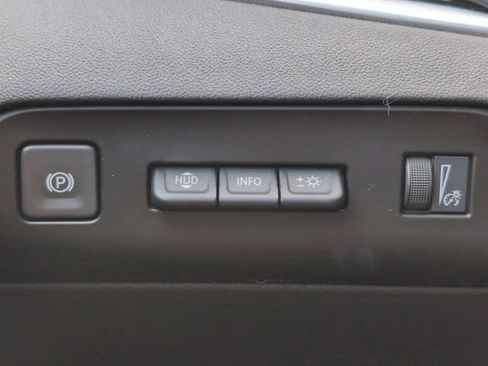 Certified 2023 Buick Enclave Avenir w/ Avenir Technology Package AWD/4WD image 24