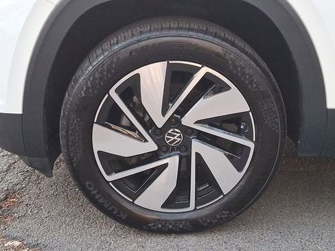 Certified 2024 Volkswagen Atlas SE AWD/4WD image 26