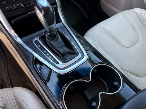 Used 2018 Ford Edge Titanium w/ Equipment Group 302A FWD image 20