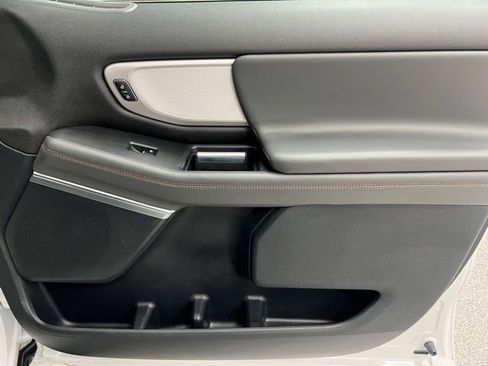 Used 2025 Ford Expedition Active image 54