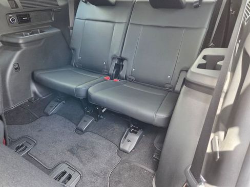 Used 2024 Hyundai Santa Fe SEL FWD image 10