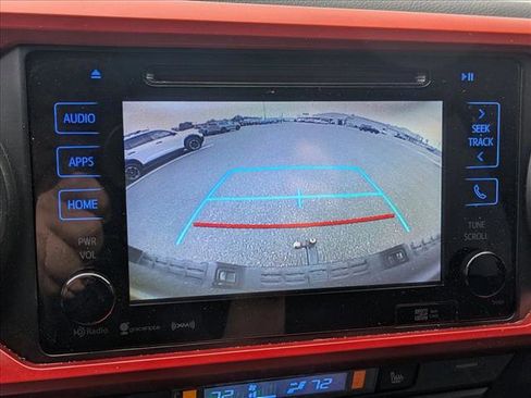 Used 2017 Toyota Tacoma TRD Off-Road image 13