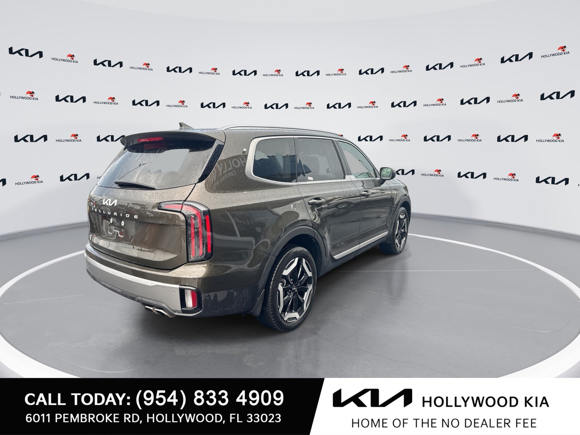 Used 2025 Kia Telluride EX FWD image 8