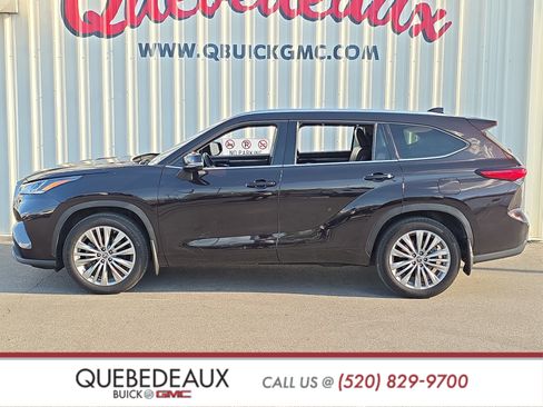 Used 2022 Toyota Highlander Platinum AWD/4WD image 4