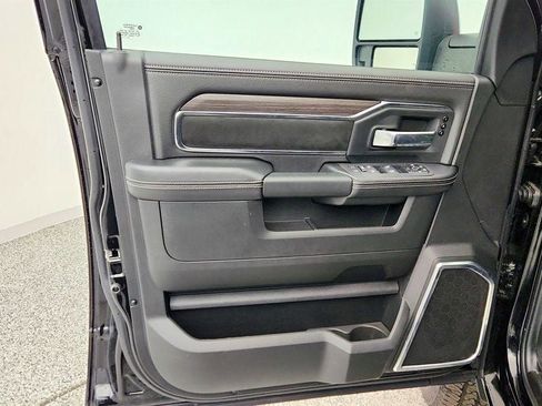 Used 2026 RAM 2500 Laramie AWD/4WD image 10