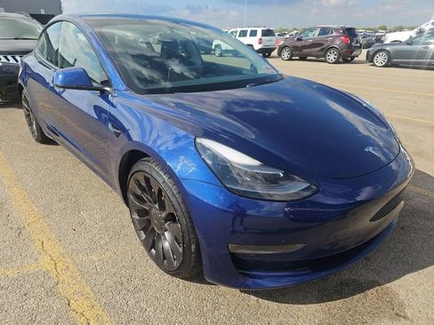 Used 2023 Tesla Model 3 Performance image 3