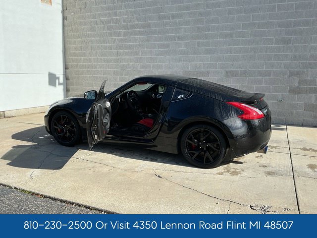 Used 2013 Nissan 370Z Coupe w/ Sport Pkg RWD image 9
