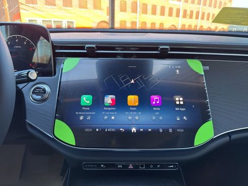 New 2026 Mercedes-Benz E 350 4MATIC Sedan image 21