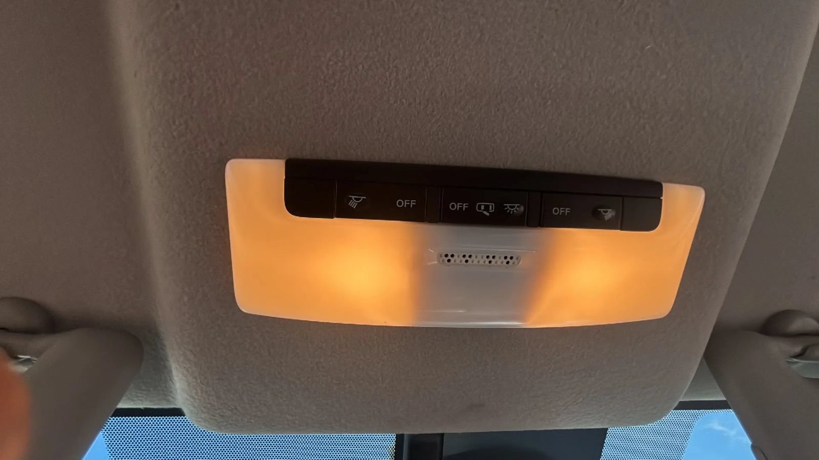 Used 2024 Nissan Versa SV FWD image 27