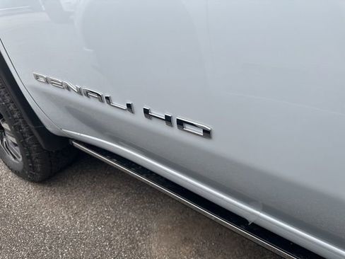 New 2026 GMC Sierra 2500 Denali Ultimate image 11