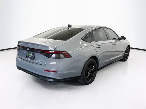 Used 2025 Honda Accord SE image 9