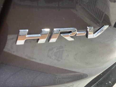 Used 2022 Honda HR-V LX image 7