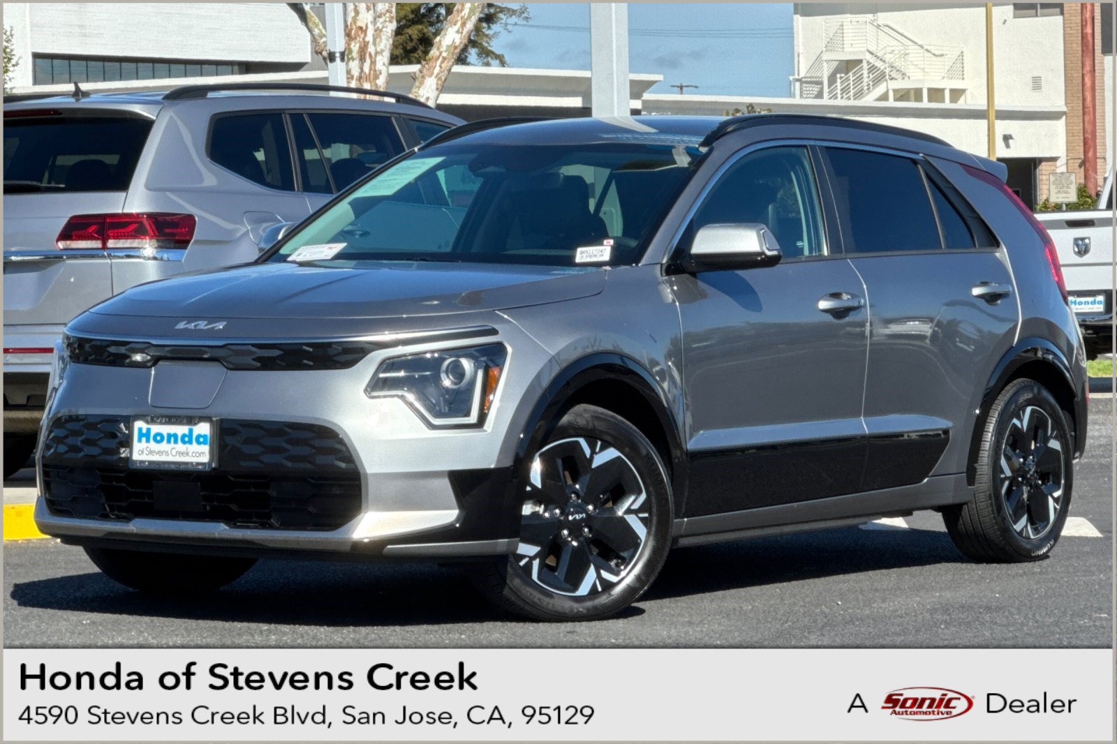 Used 2024 Kia Niro Wind FWD image 1