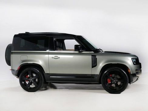 Used 2021 Land Rover Defender 90 X image 31