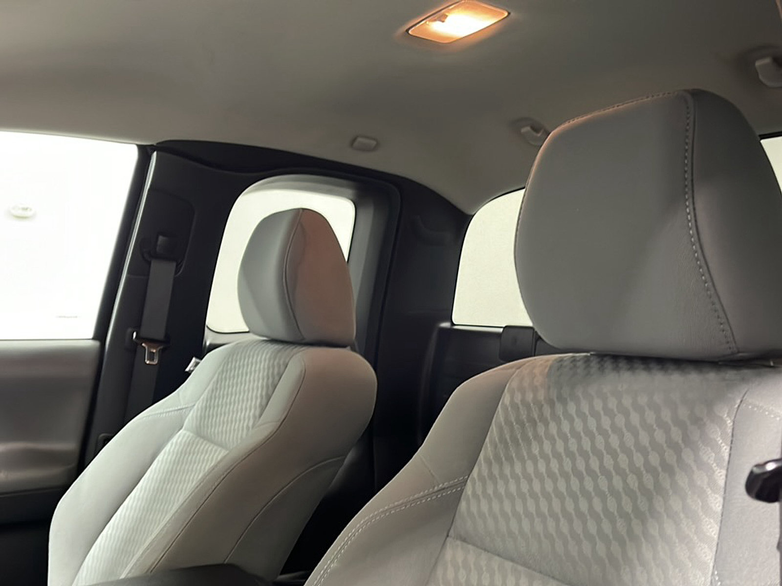 Used 2021 Toyota Tacoma SR AWD/4WD image 12
