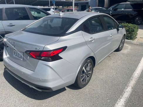 Used 2024 Nissan Versa SV FWD image 5