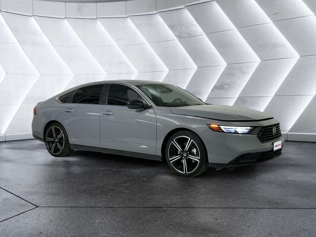 Used 2024 Honda Accord Sport image 1