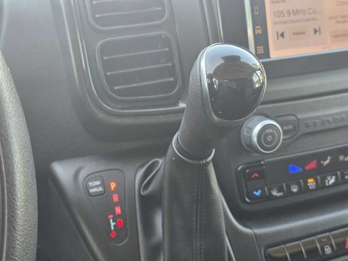 Used 2025 RAM ProMaster 2500 w/ Convenience Group FWD image 29