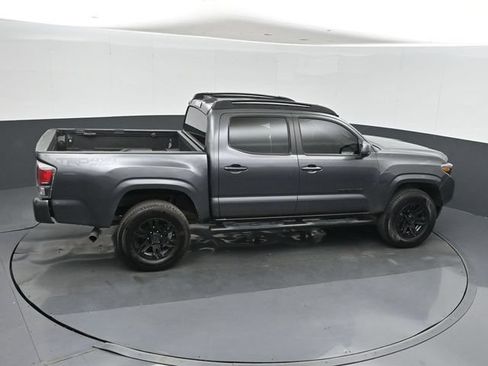 Used 2018 Toyota Tacoma SR w/ SR Convenience Package RWD image 29
