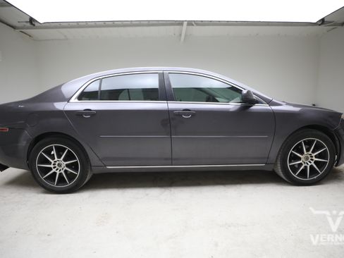 Used 2010 Chevrolet Malibu LT FWD image 5