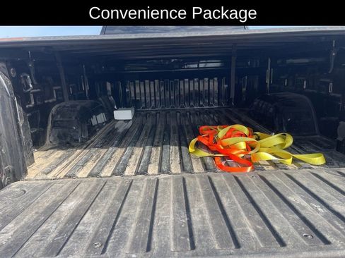 Used 2022 Chevrolet Silverado 1500 LT AWD/4WD image 8