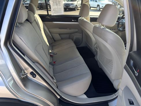 Used 2014 Subaru Outback 2.5i Premium image 24