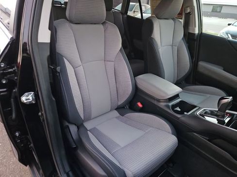 Used 2025 Subaru Outback Premium AWD/4WD image 35