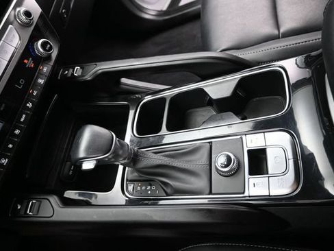 Used 2025 Kia Telluride S FWD image 27