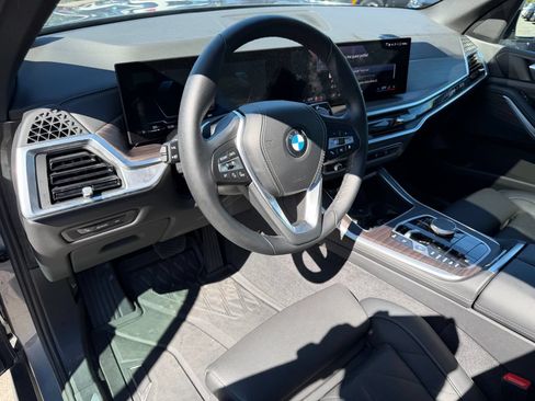 Used 2024 BMW X5 xDrive40i w/ Parking Assistance Package AWD/4WD image 14