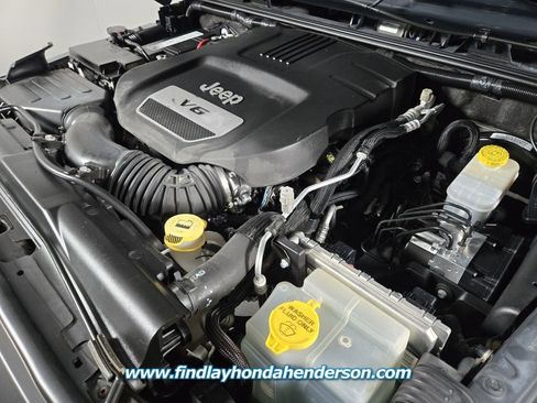 Used 2018 Jeep Wrangler Unlimited Rubicon w/ Connectivity Group image 23