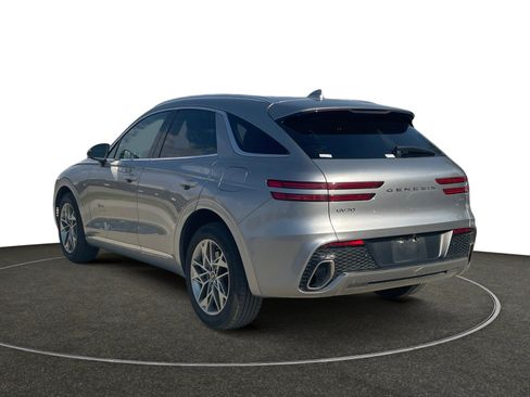 Used 2025 Genesis GV70 2.5T image 3