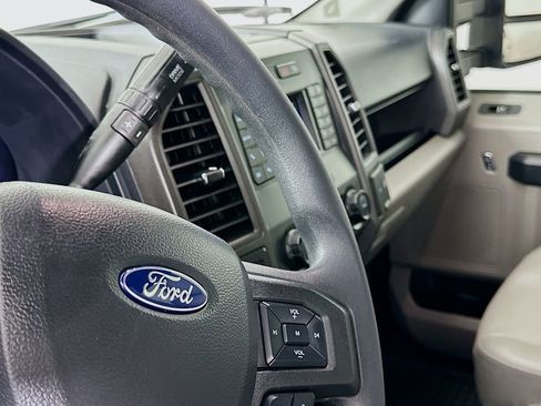 Used 2022 Ford F250 XL w/ Power Equipment Group image 16