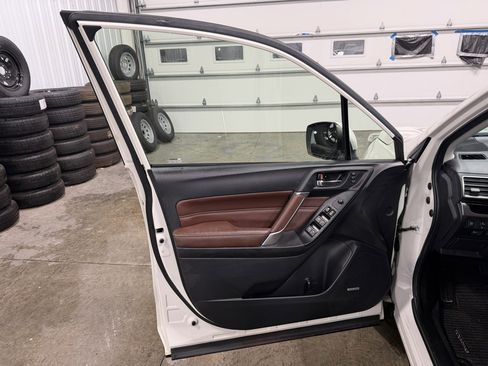 Used 2017 Subaru Forester 2.5i Touring w/ Popular Package #2 image 22