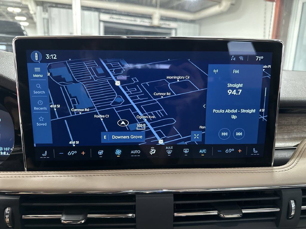 Certified 2024 Lincoln Corsair Grand Touring w/ Equipment Group 301A AWD/4WD image 20