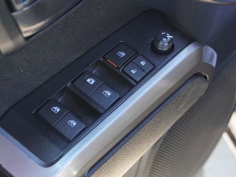 Used 2023 Toyota Tacoma SR5 image 18