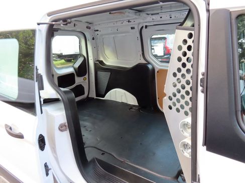 Used 2015 Ford Transit Connect XL image 21