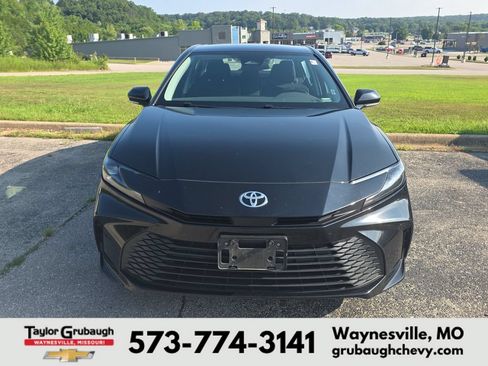 Used 2025 Toyota Camry LE FWD image 2