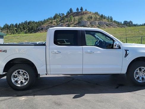 Used 2023 Ford F150 XLT AWD/4WD image 4